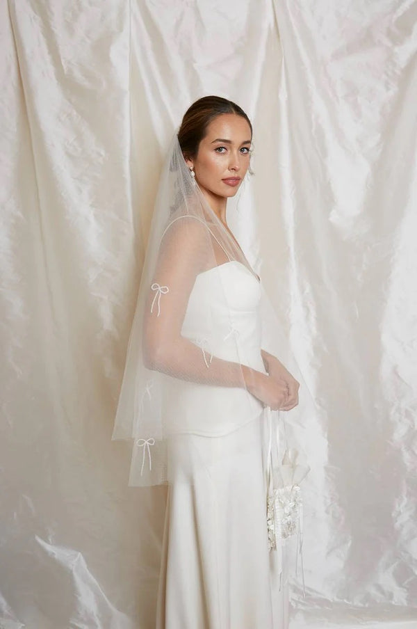 4.19B Paloma Veil - Circular