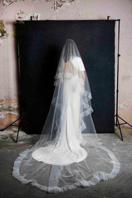 4.8 Ruched Tulle Veil